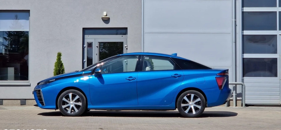 Toyota Mirai cena 120000 przebieg: 23, rok produkcji 2017 z Kobyłka małe 121